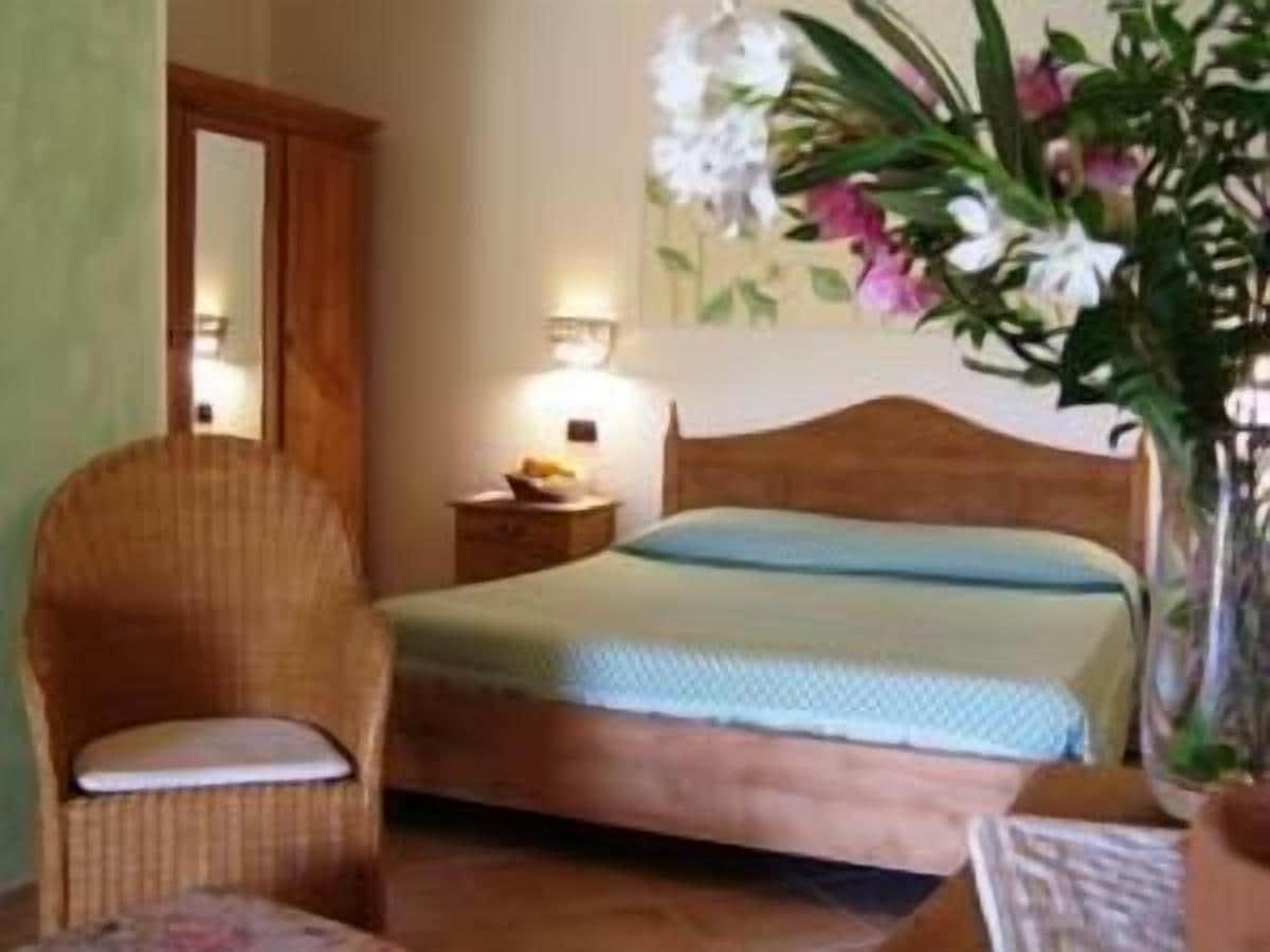 Hotel Club Ragno D'Oro Olbia Tempio Eksteriør billede